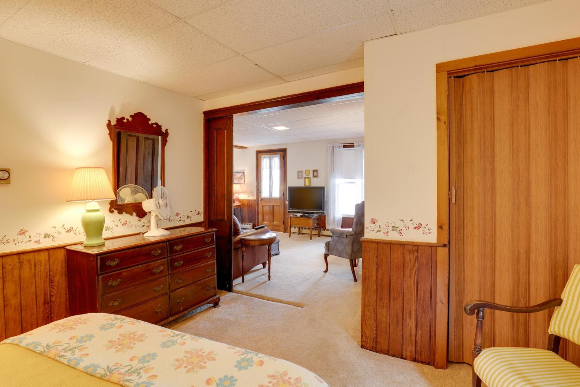 Lawrenceville Apartment With Deck Near Gaming Lands! Exteriér fotografie