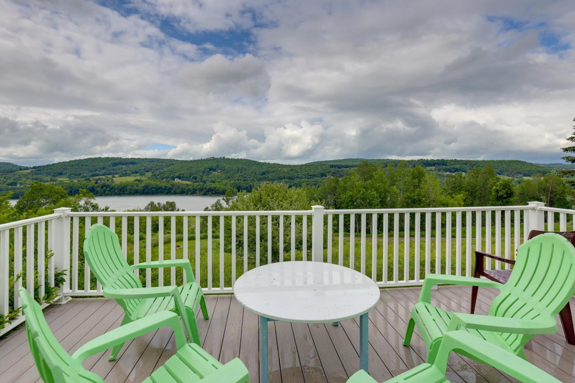 Lawrenceville Apartment With Deck Near Gaming Lands! Exteriér fotografie